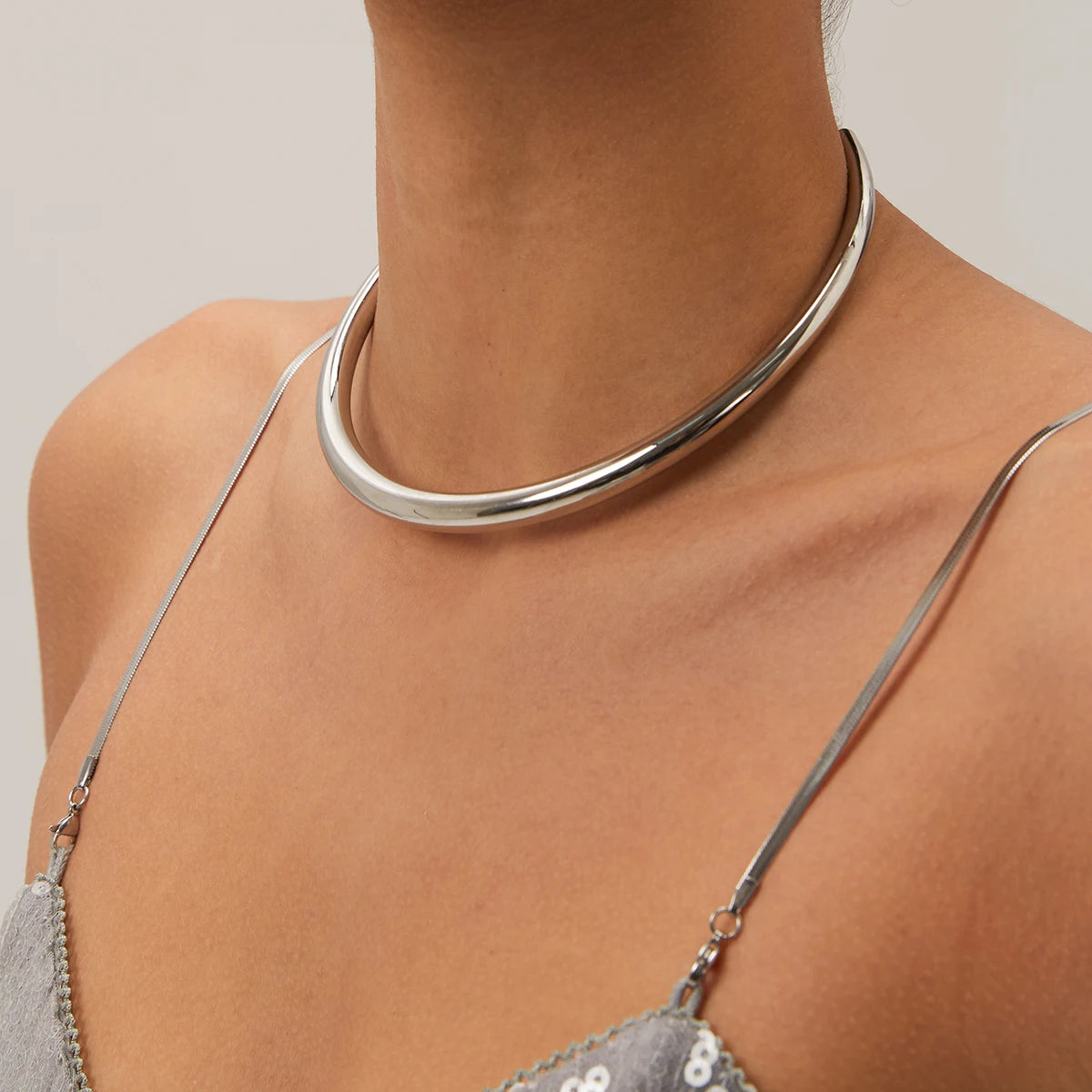 Veya Choker Necklace
