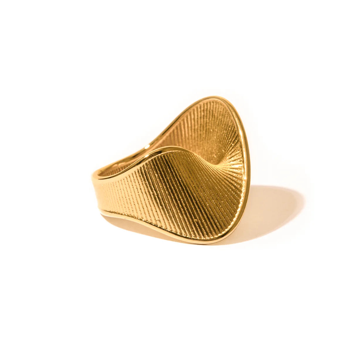 Aurine Geometric Ring