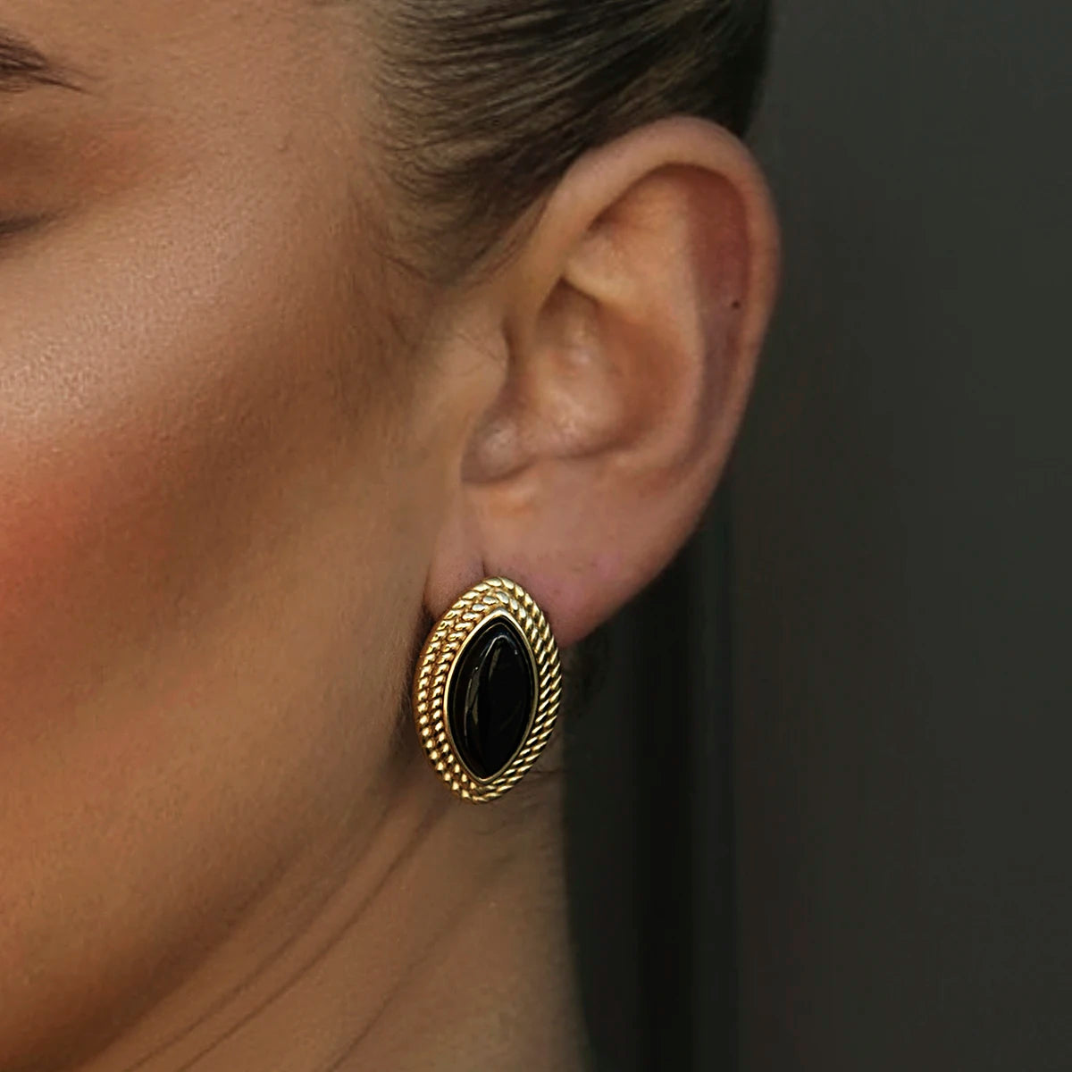 Oraya Stud Earrings