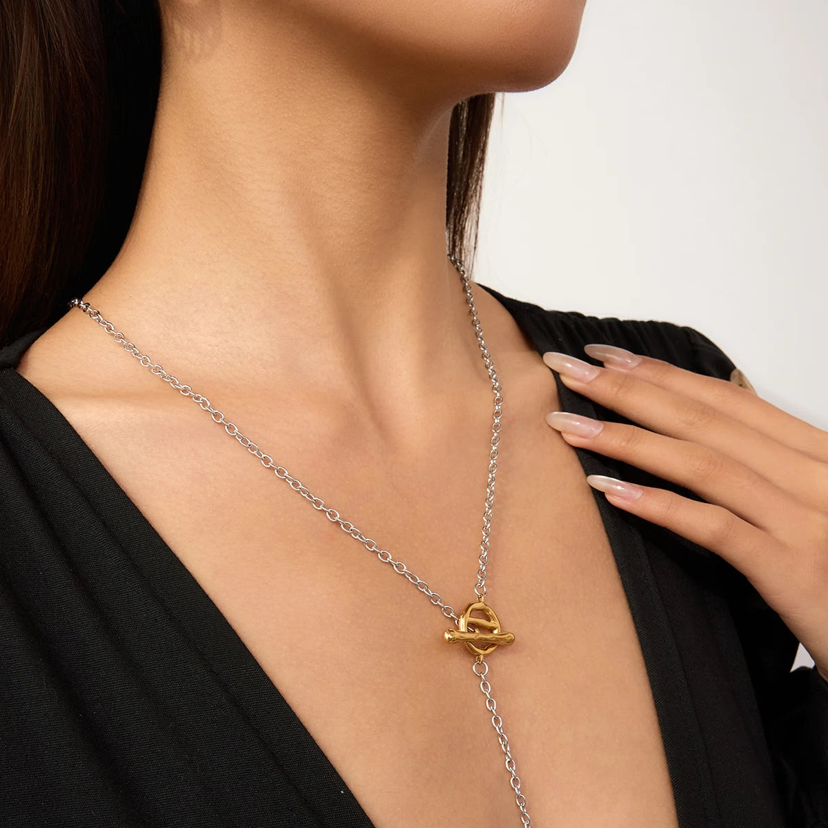 Alira Y-Shaped Pendant Necklace