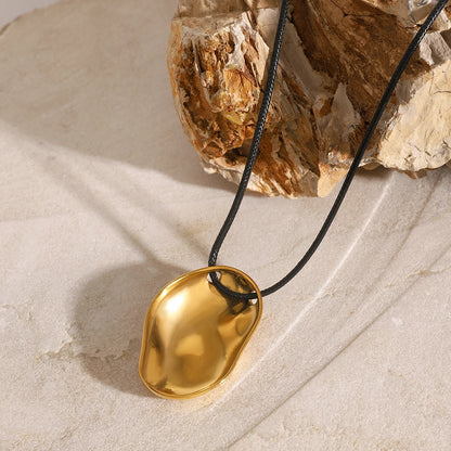 Orelle Pendant Necklace