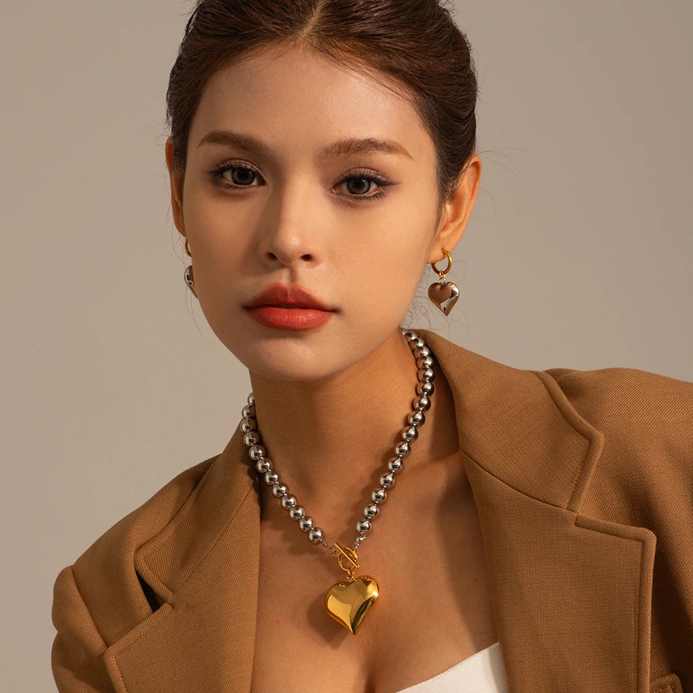 Lyra Pendant Necklace
