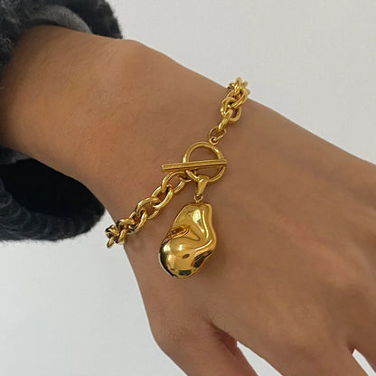 Solenne Pendant Necklace
