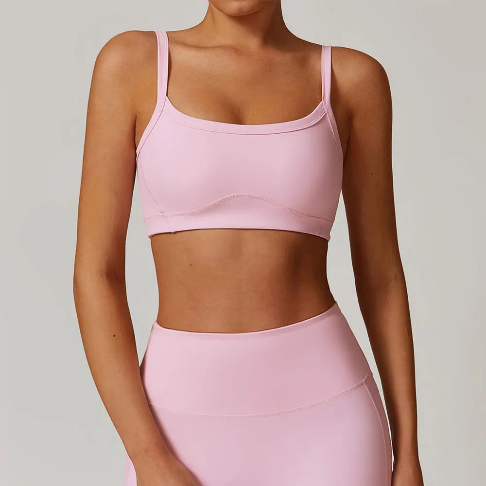 Top Esportivo, Alta Sustentação, Conforto e Estilo, Moda Fitness, Treino Intenso, Design Moderno, Ajuste Perfeito, Tecnologia Respirável, Secagem Rápida, Estilo Feminino, Roupa de Academia, Alta Performance, Moda Esportiva, Tendência Fitness, Maluh Fit.