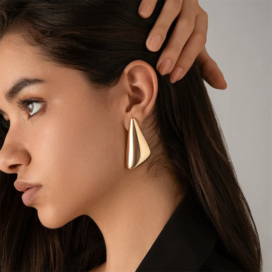Aveline Geometric Stud Earrings