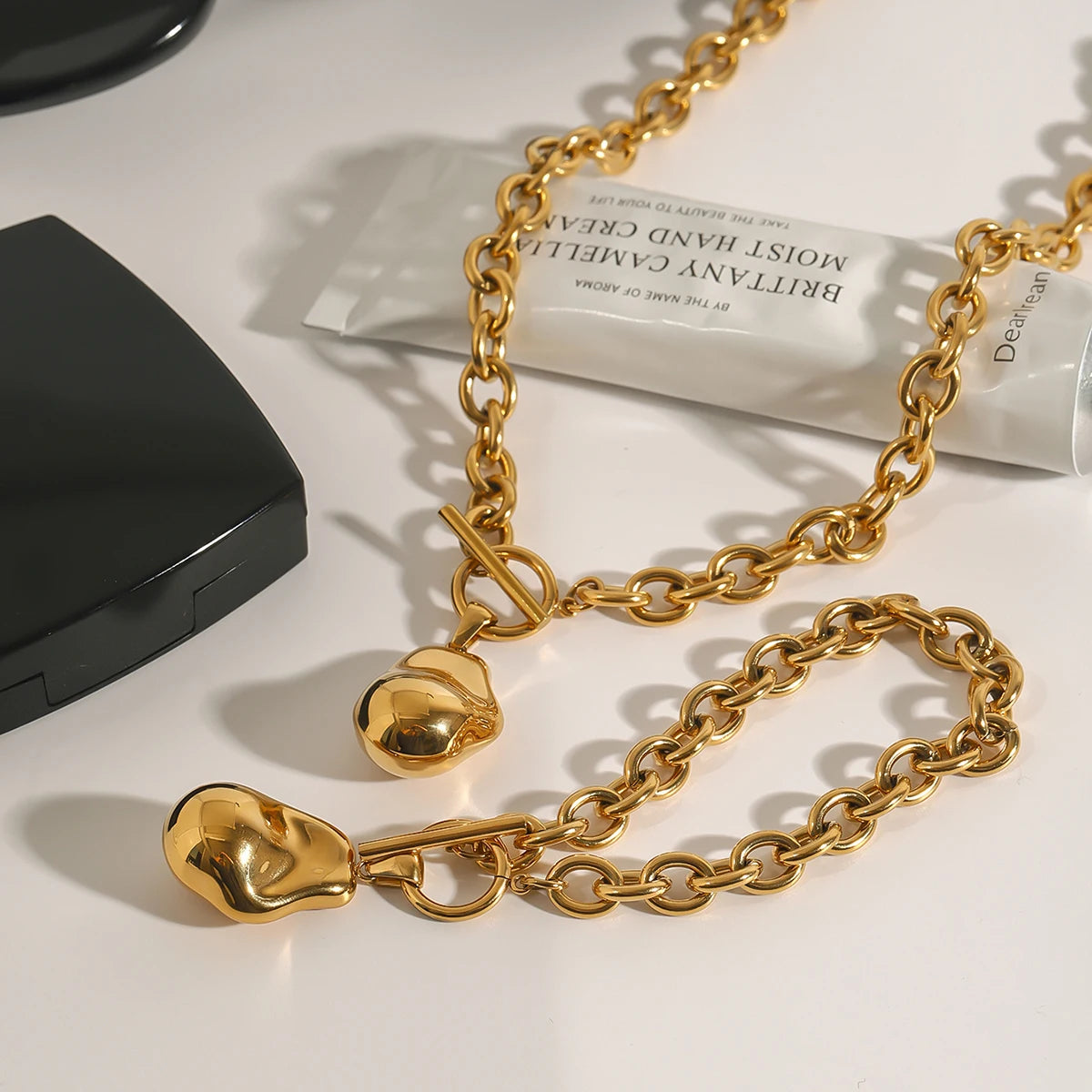Solenne Pendant Necklace