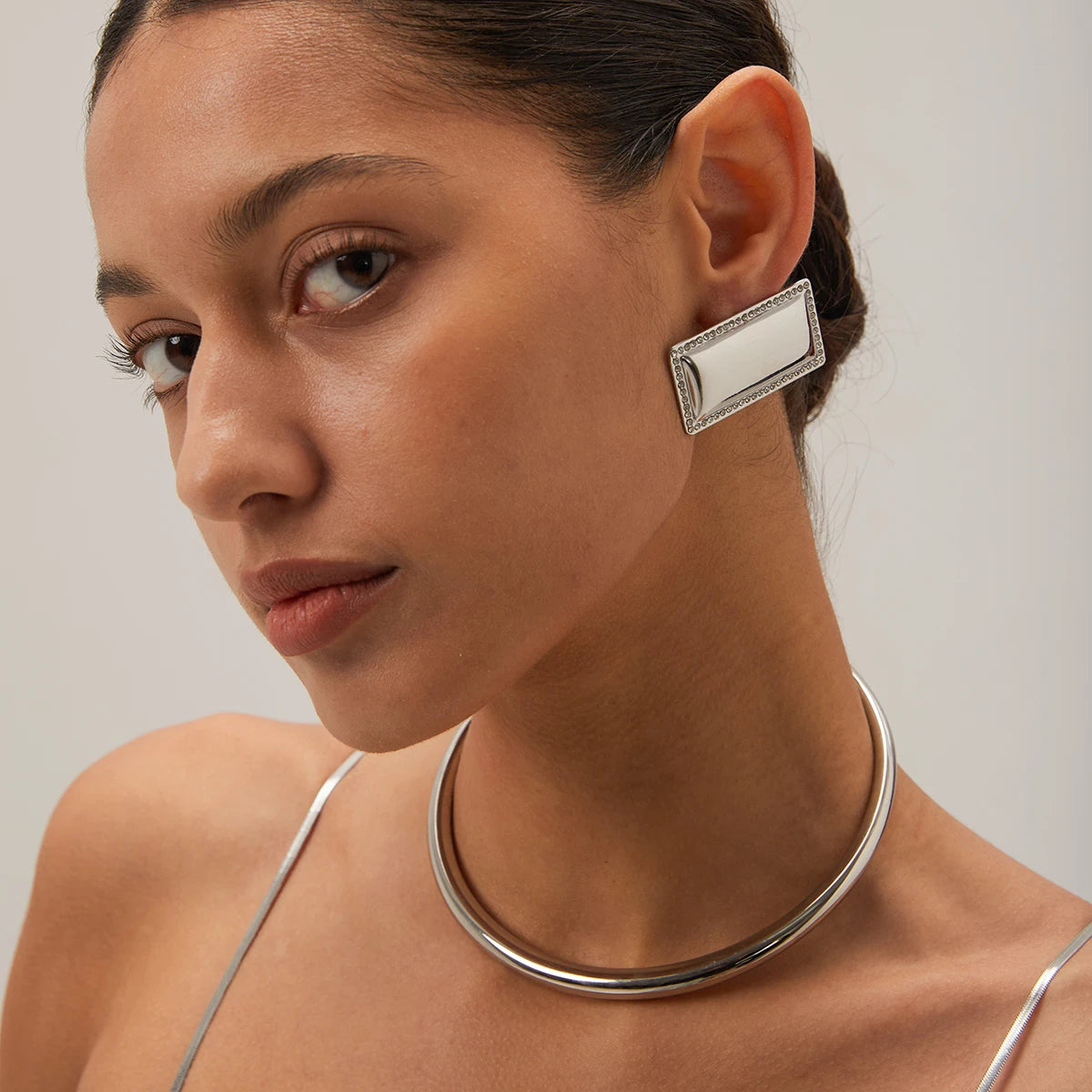 Veya Choker Necklace